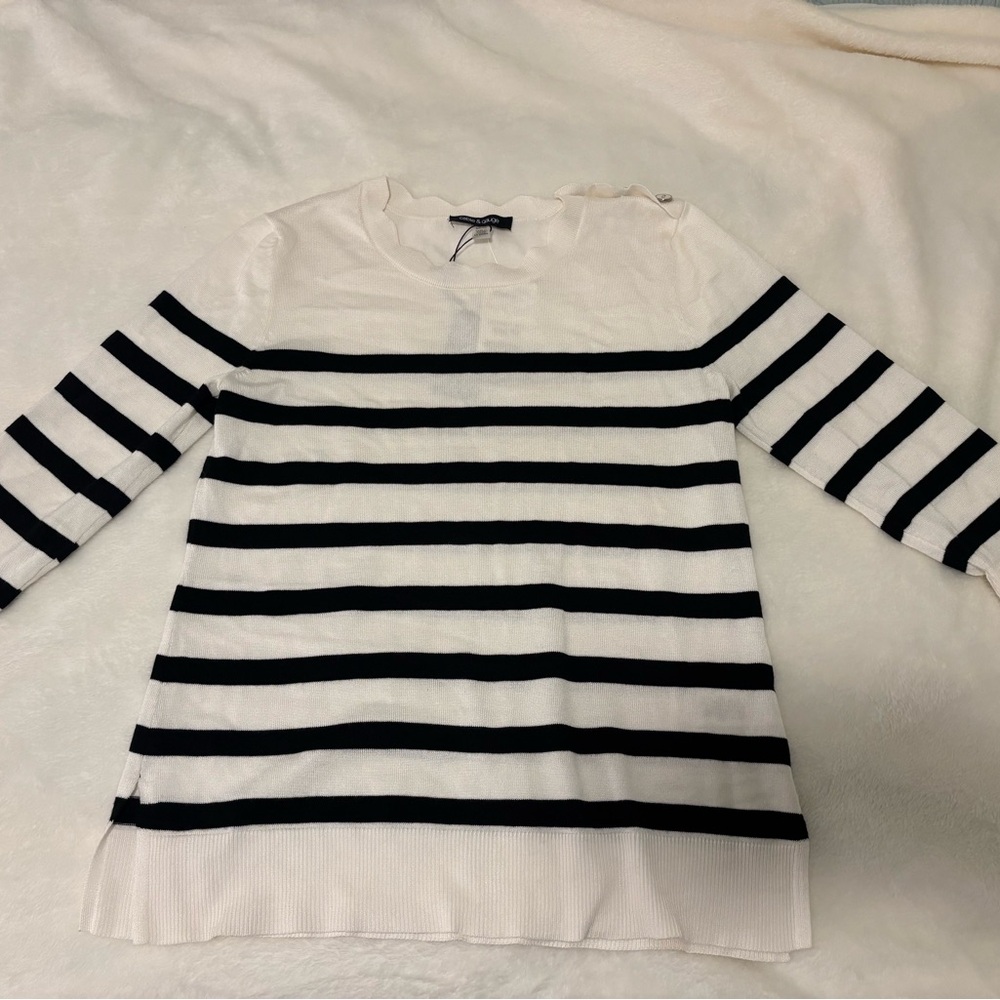 Sweater from cable & gauge